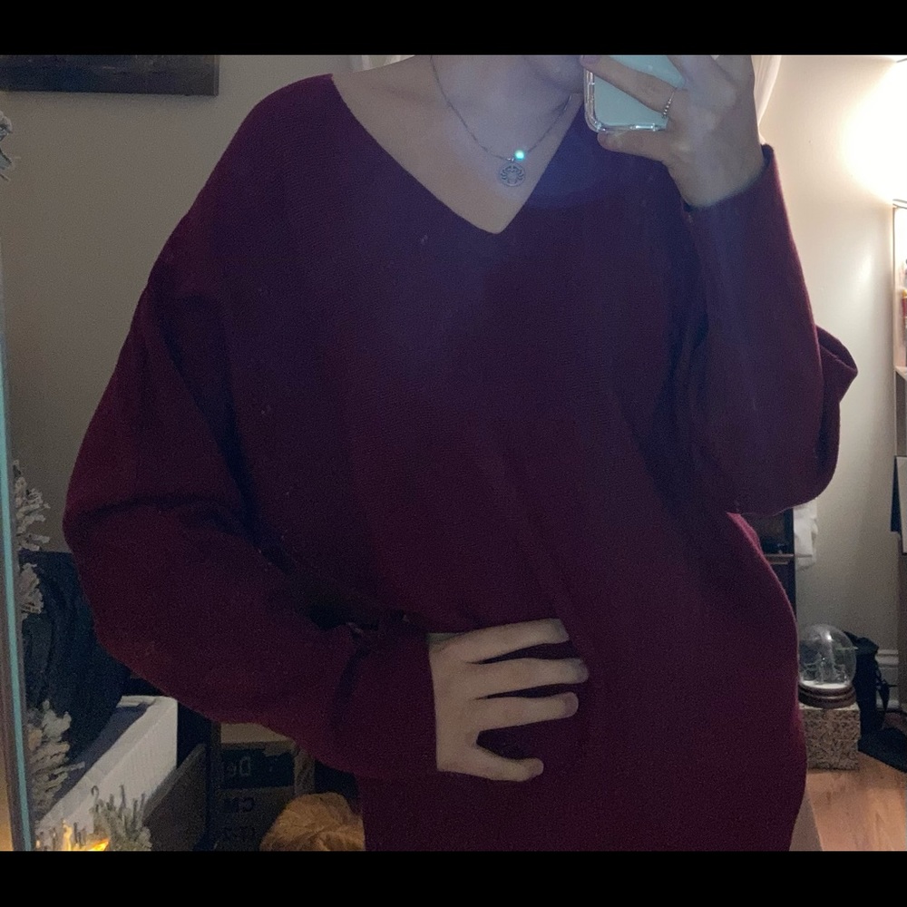Maroon light sweater